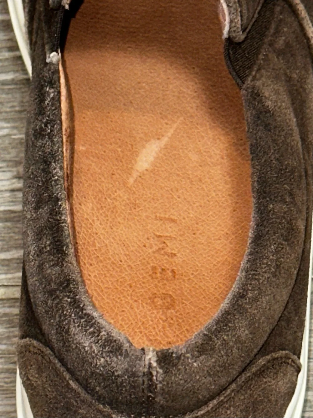 M. Gemi Cerchio Brown Corduroy Suede Slip On Sneakers Women’s 39 Casual Comfort